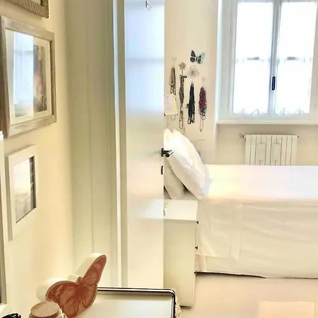 Garden View, Free Parking And Checkout In The Afternoon Apartment Milan Exterior photo